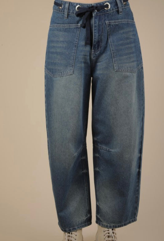 Riley Barrel Jeans