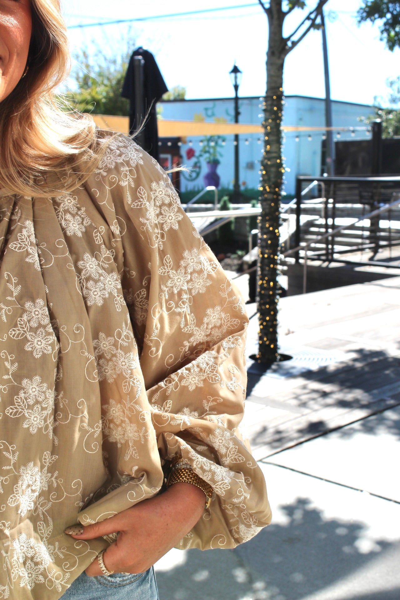Cinceya Embroidery Blouse