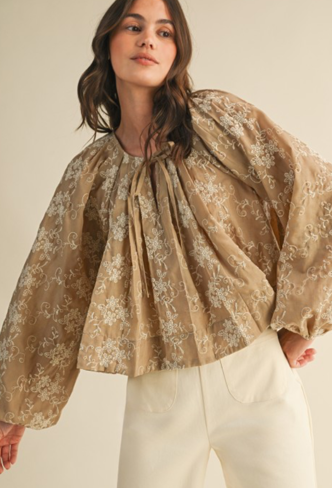 Cinceya Embroidery Blouse