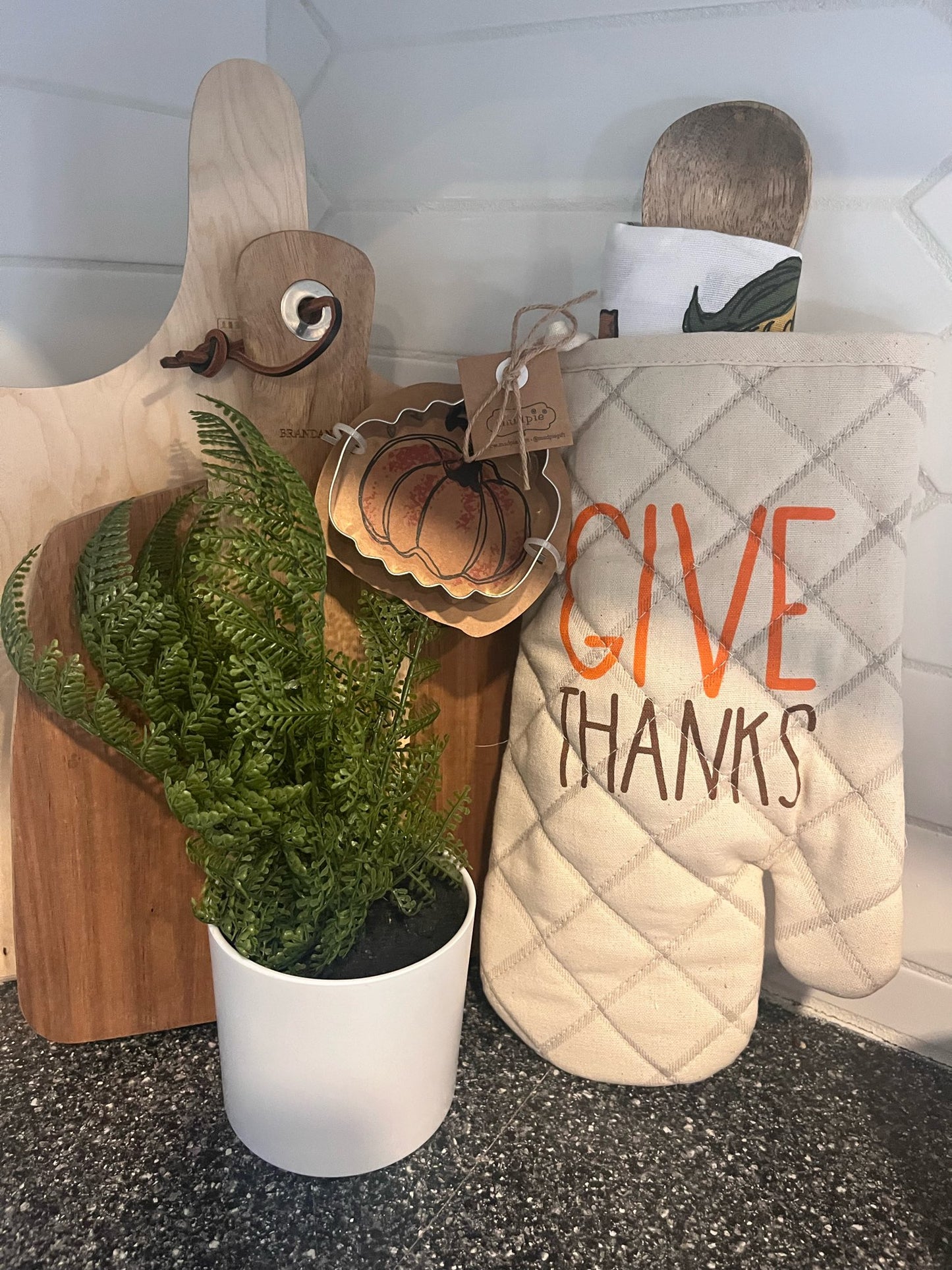 Thanksgiving Oven Mitt and Towel Set- Mudpie